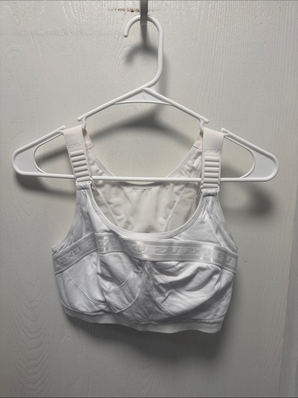 2XU Women's White High-Support Sports Bra